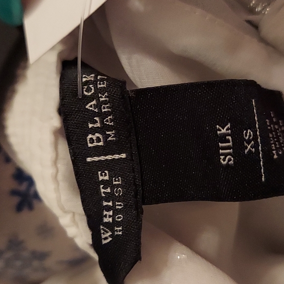 Women's White House Black Market top - Picture 9 of 9